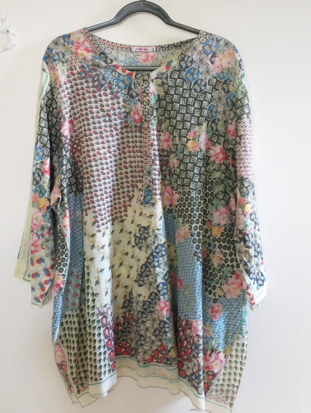 Johnny Was Multi-Color Floral & Geometric Patchwork Henley Tunic 2X - Picture 2 of 10